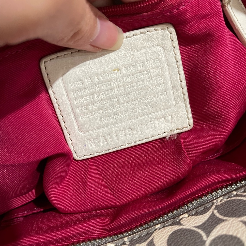 Coach Purse - Picture 4 of 9